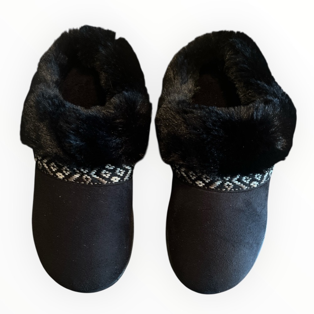 Isotoner Memory Foam Slippers